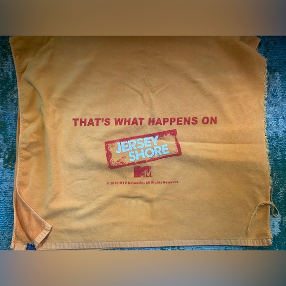 2010 Jersey Shore GTL Gym Tanning Laundry MTV orange logo beach towel - Picture 2 of 10